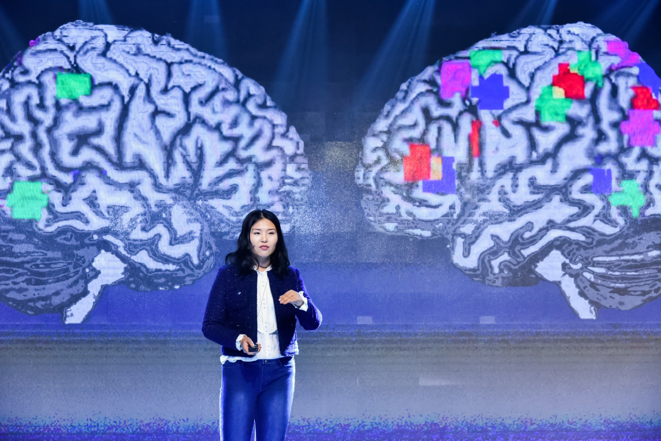 爱智康发布i 进步个性化学习系统,AI+脑科学