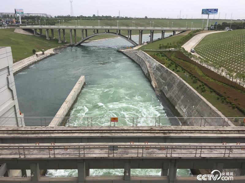 陶岔枢纽工程（摄记者徐辉）