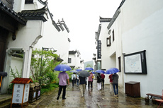 走进杭州文渊狮城 听一场“穿越”1400年的雨