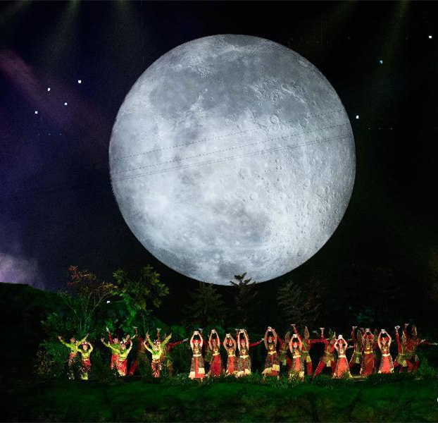 开幕式呈现印尼特色，总统惊艳现身