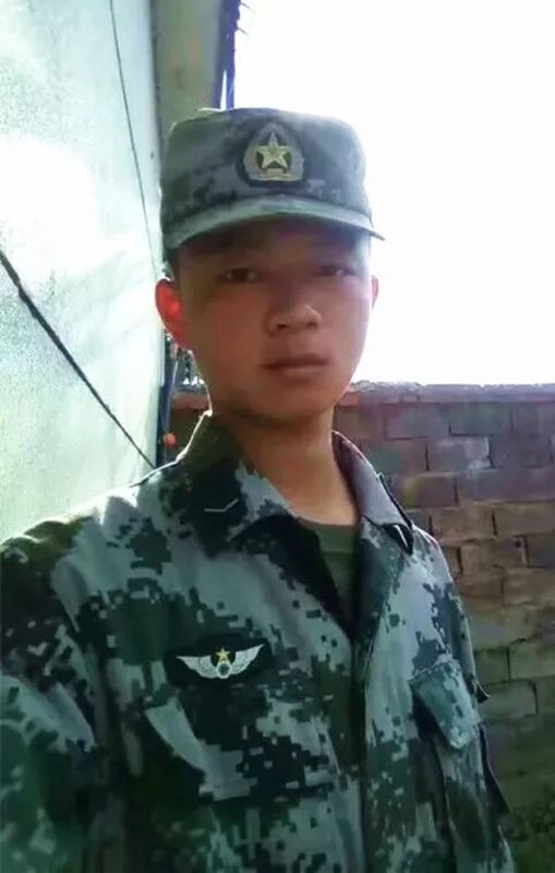 海军迎来一批“二次入伍”新兵, 多人此前因军队编制调整退伍(图27) 海军迎来一批“二次入伍”新兵, 多人此前因军队编制调整退伍