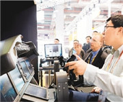 将世界经济大合唱越奏越响亮