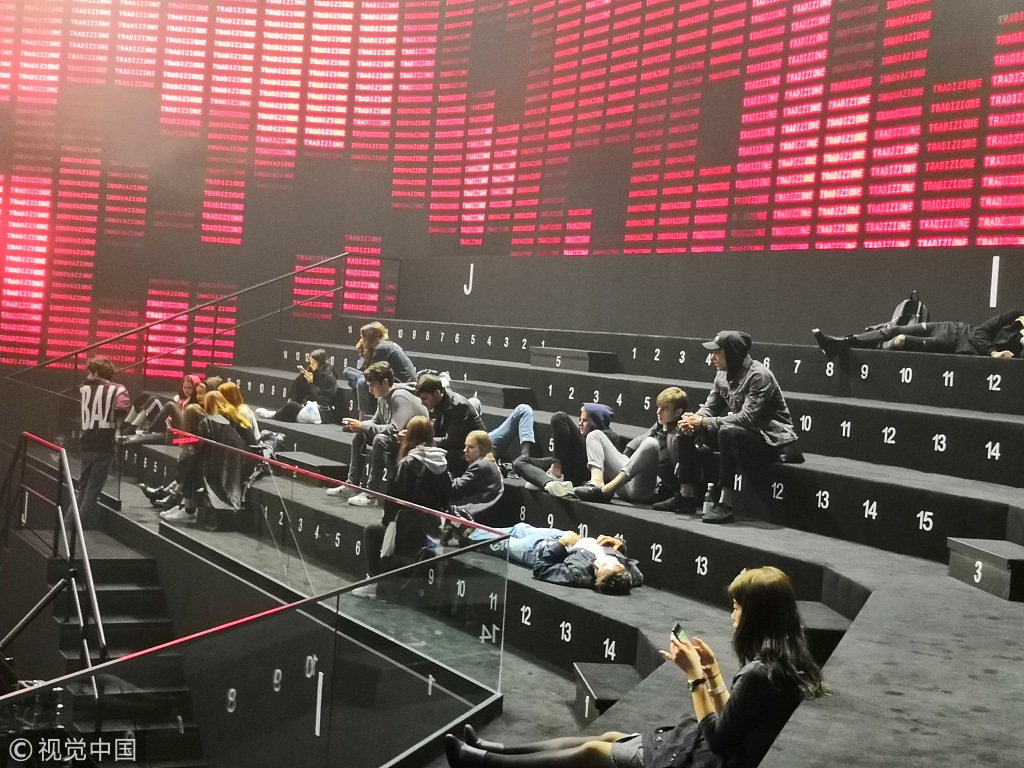 DG上海秀取消!现场仅剩零星外国模特和工作人