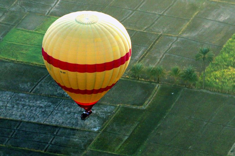 Balloon-tour-over-Luxor-Egypt-09-Dec-2017.jpg