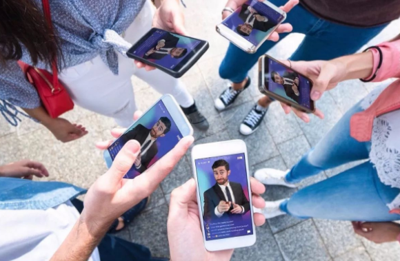 直播答题引爆全民狂欢 烧钱混战还能嗨多久?