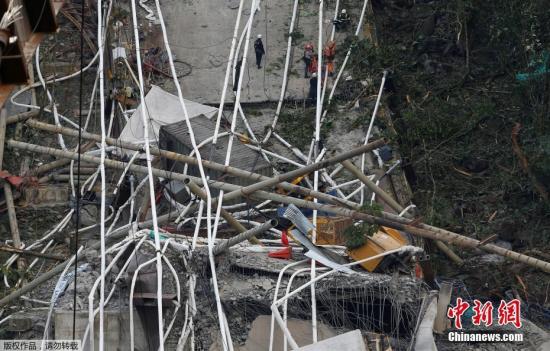 当地时间1月15日，哥伦比亚Chirajara，当地一座在建桥梁发生垮塌事故，导致数名工人死亡和受伤。
