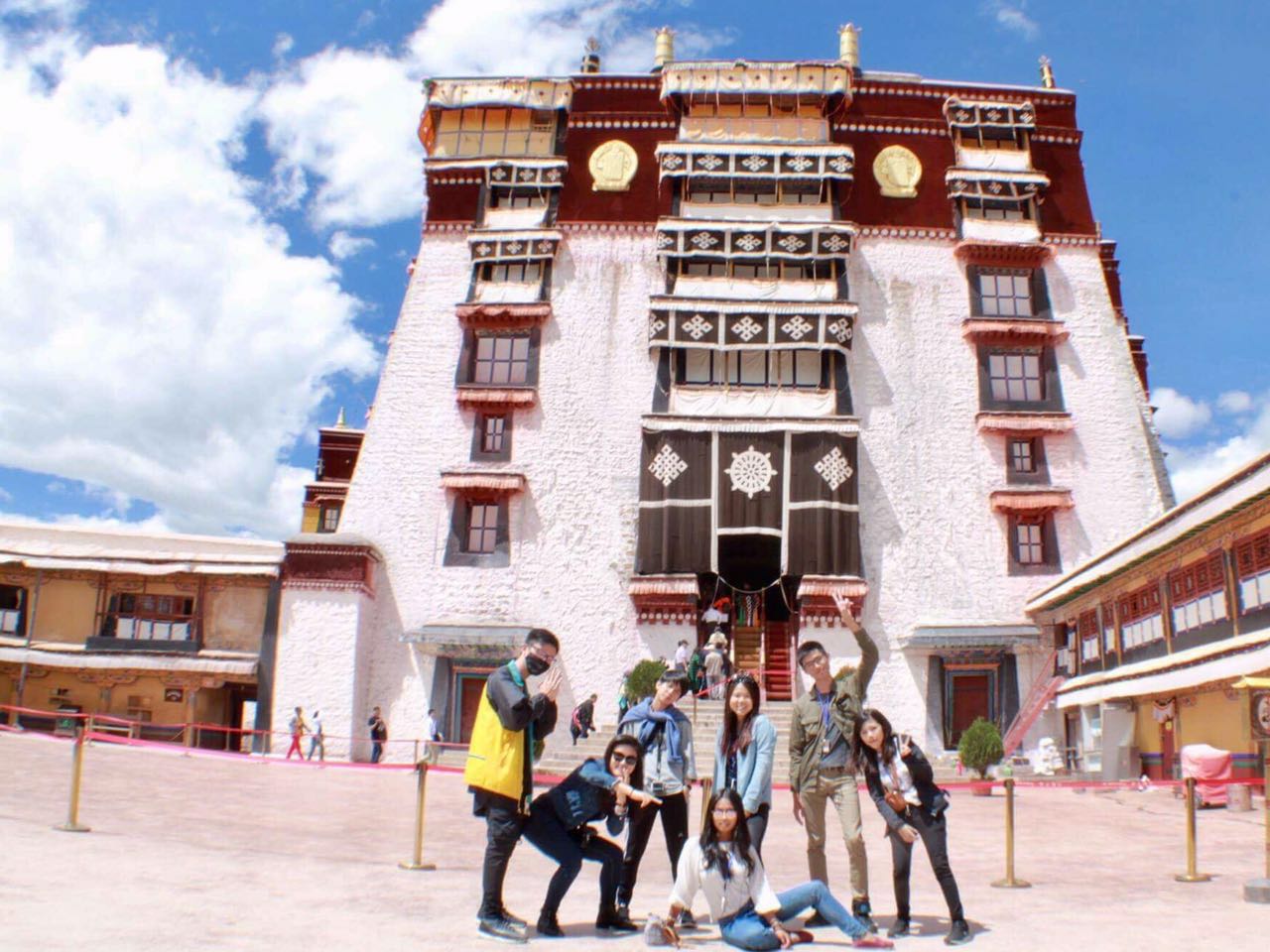 1251087701088507.jpg 782823568713783822.jpg