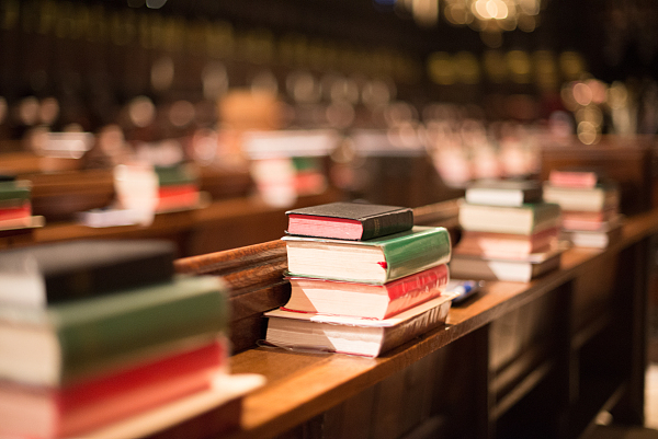 日本年轻人“远离书籍”:53%大学生读书时间为零