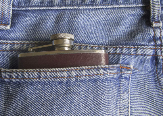 欧盟欲提高关税报复美国 除钢铁还有牛仔裤威