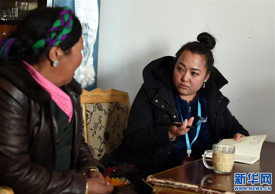 （新时代奋斗者·图文互动）（3）“群众不脱贫，我就不离村”——藏族女干部索朗央吉的扶贫路