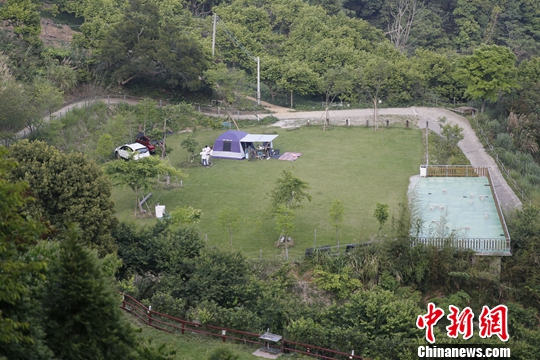 图为近日，游客在大湖乡姜麻园附近露营。<a target='_blank' href='http://www.chinanews.com/'>中新社</a>记者 陈小愿 摄