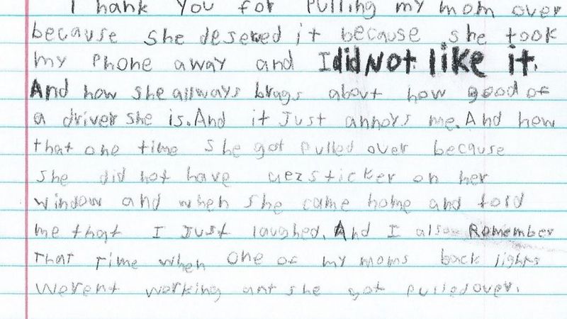 10岁熊孩子写信给警察：感谢你抓我妈 这是她应得的