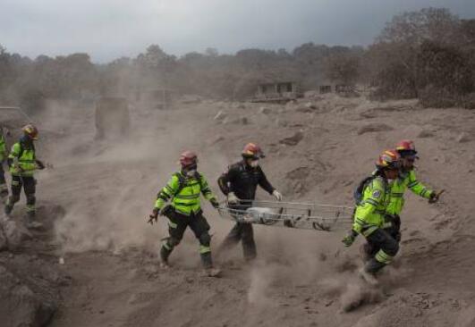 危地马拉火山喷发已致73死 近200人仍失踪