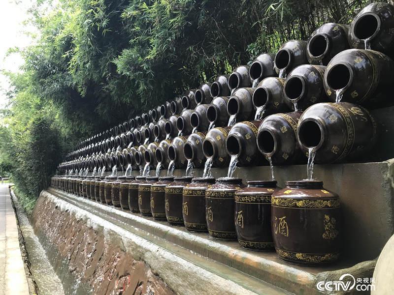 　“花田酒地”打造白酒文化旅游目的地。（孔华/摄）