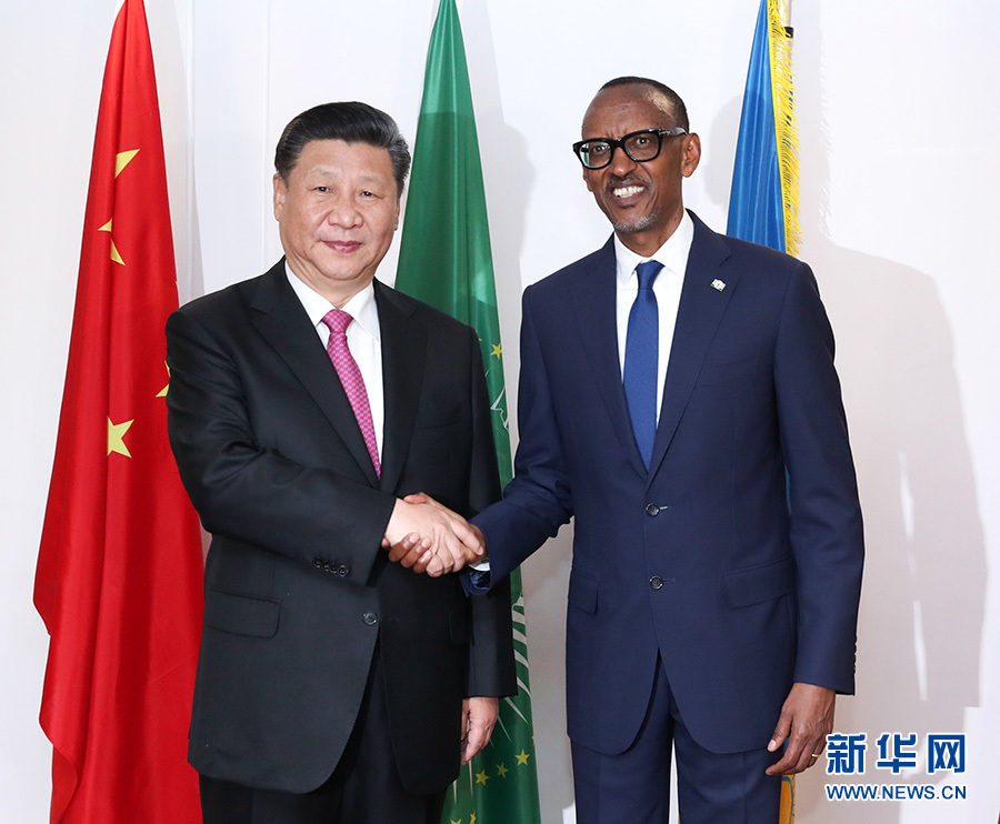 7月23日，中国国家主席习近平在基加利同卢旺达总统卡加梅举行会谈。 新华社记者 庞兴雷 摄 图片来源：新华网