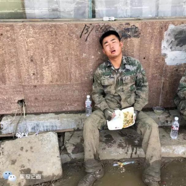 (来源:军报记者)