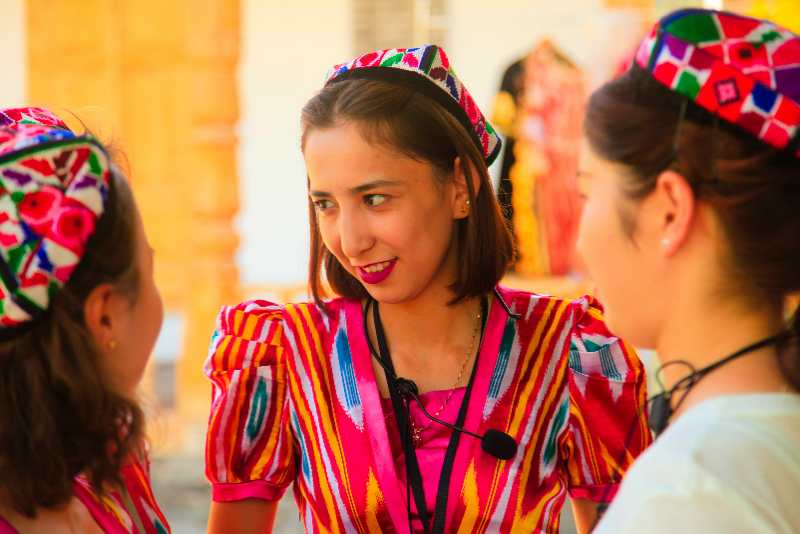 【新时代·幸福美丽新边疆】去伊犁喀赞其拜访“生活在宫殿里的老百姓”