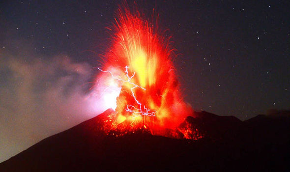 1542254853169387.jpg japan-volcano-1600585.jpg