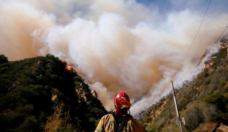 181112151833-76-california-wildfires-1111-woolsey-exlarge-169.jpg