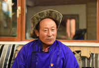 乌力吉巴雅尔：牧民好兄弟 守边堡垒户