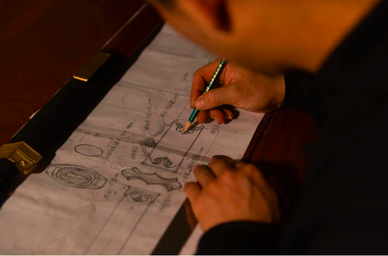 1555393121169504.png 外国小伙网店结缘龙泉铸剑大师 每周往返近千公里拜师学艺1221.png