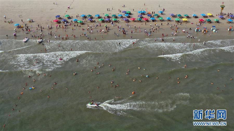 （壮丽70年 奋斗新时代——推动高质量发展调研行·图文互动）（3）近海能看鲸鱼白海豚，广西这片滨海旅游胜地啥来头？