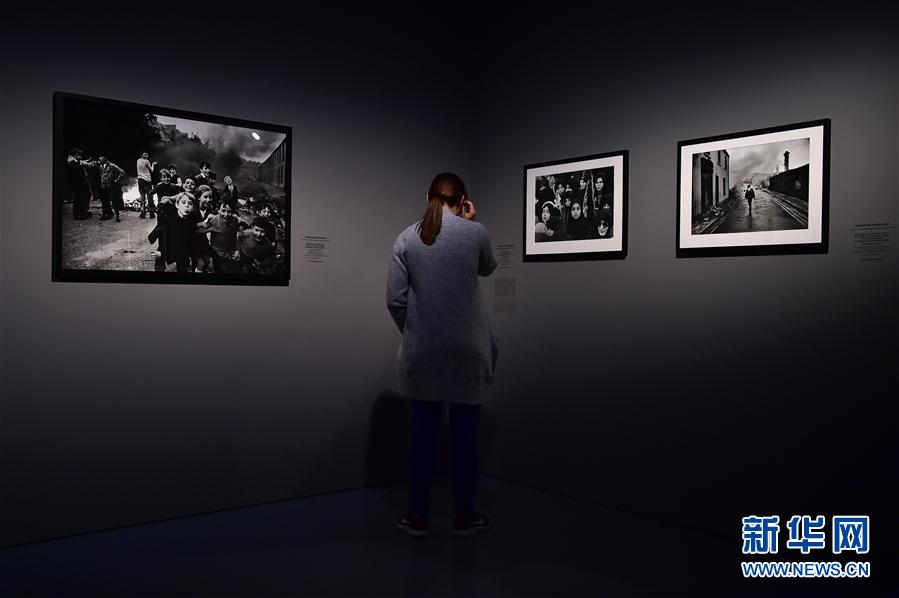 （国际）（3）德国杜塞尔多夫举行女战地摄影师作品展