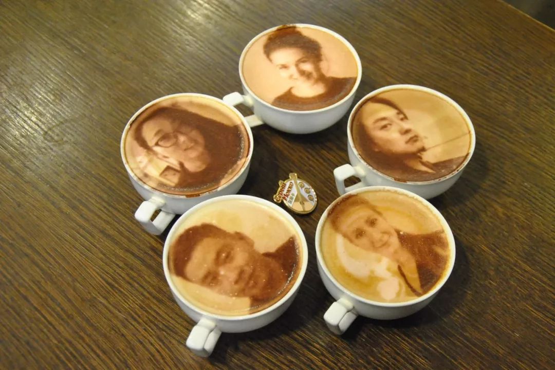 ãä¹å¨ä¸­ä¿ä¸¨ä»ä»¬çæäºãçä¿æ¶åãå°æååæçæäº