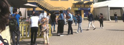 留学生抵达警局后签署的文件。（图片来源：欧洲时报 受访者供图）