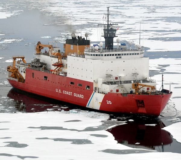 资料图片：美国海上警卫队破冰船。（图片来源于网络）