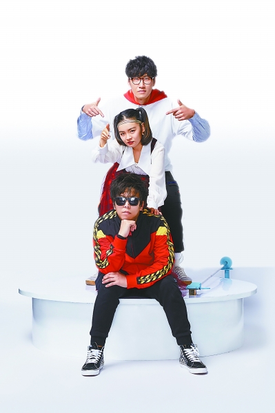 1564648544921684.jpg 1124823004_15646171884291n.jpg