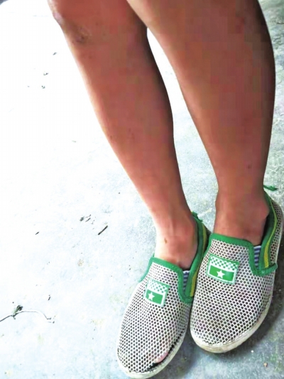 捡知了壳救重病姐姐 多捡一个知了壳,就能早一点救我姐的命