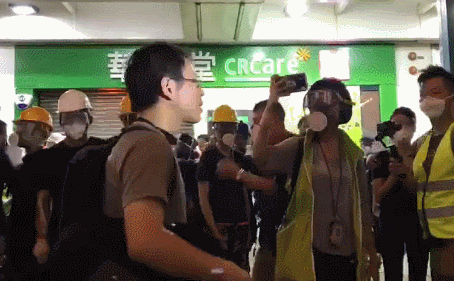 香港暴徒再生内讧：男子被打爆头 高喊