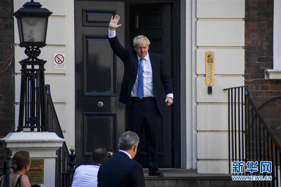  海外网评：不顾燃料、食品、药品短缺，约翰逊也要“硬脱欧”