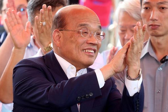 1566877349662898.jpg 3-苏贞昌 鼓掌.jpg