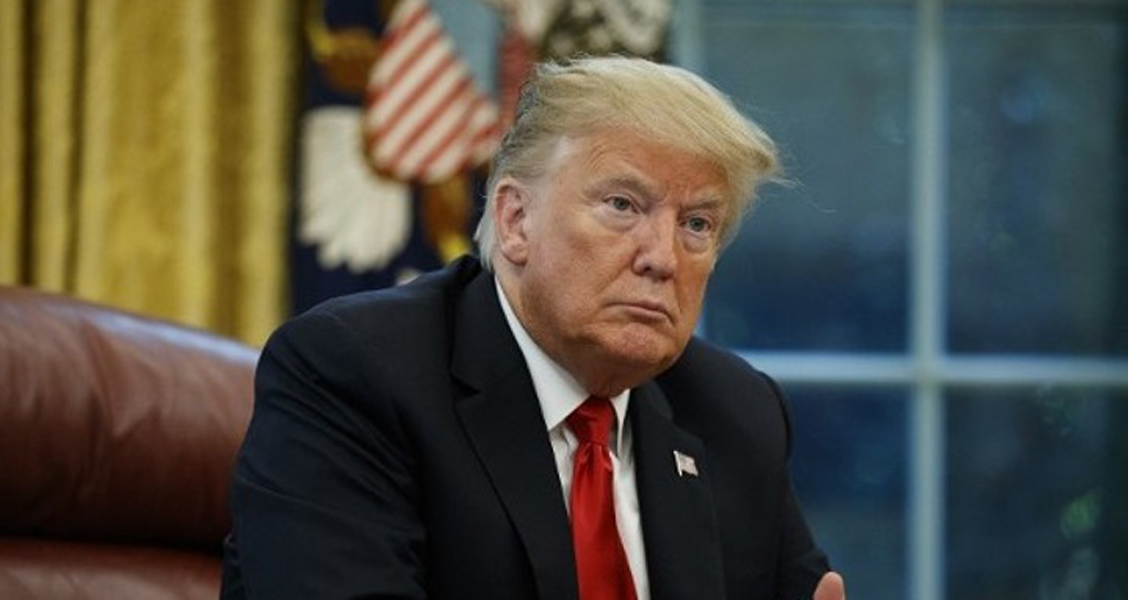 海外网评：美股因经贸摩擦受重创，特朗普终于承认了