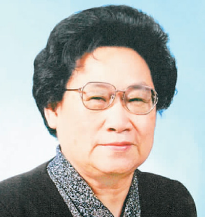 礼赞功勋 嘉奖英雄