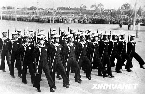 回顾新中国14次国庆阅兵,每个瞬间都是国人记忆中的经典