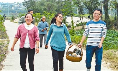 为百姓，他不曾犹豫半分