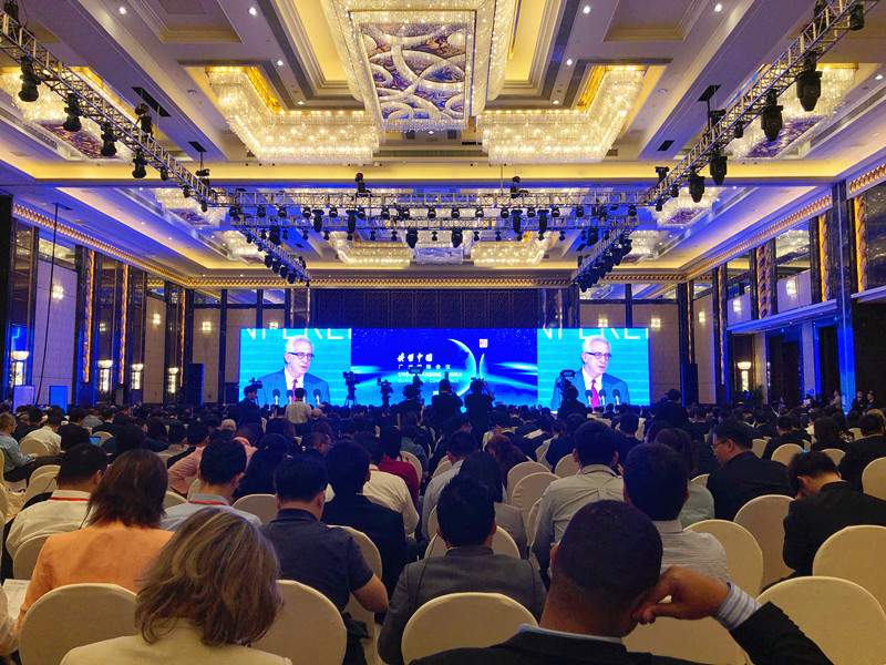 海外网评：推动新一轮全球化，世界看向中国