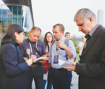 “我们看到了蓬勃发展的中国”