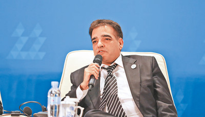 讲述亲历故事 见证辉煌历程