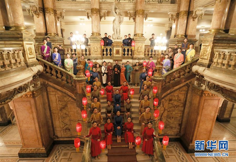 (新华全媒头条·图文互动)(8)特稿:全面提升中希合作交流水平 推动金砖峰会取得丰硕成果——写在习近平主席对希腊进行国事访问并赴巴西出席金砖国家领导人第十一次会晤之际