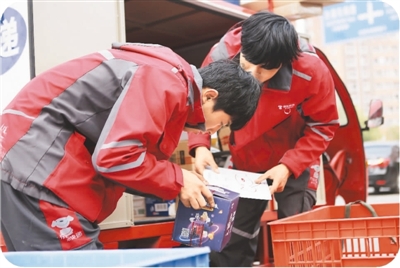 “双11”，目击快递站点极限时速