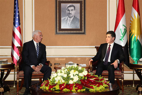 海外网评：微妙时刻，彭斯突访伊拉克打什么算盘