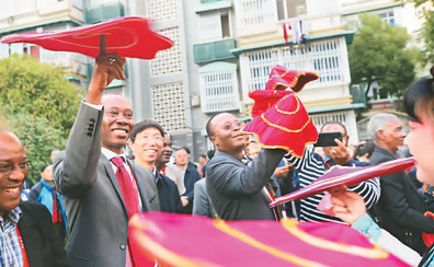 “你们真正做到了为人民谋幸福！”