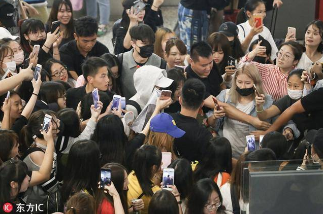 人民日报批粉丝为明星打榜控评：别被资本和商业模式裹挟