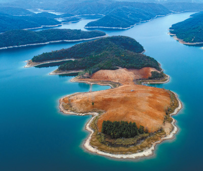 湖心岛咋就被“全垦”成这样？