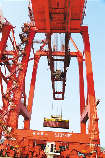 中国外贸稳中提质有信心（锐财经）