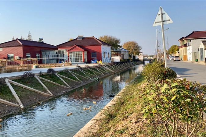 海外网评：“强富美高”新镇江大有前途